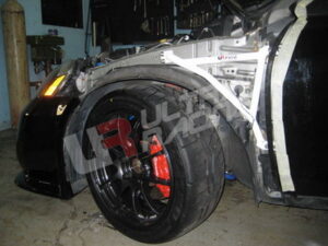 Fender Bracket Ultra Racing for Honda Integra 01-06 DC5 Non Type R