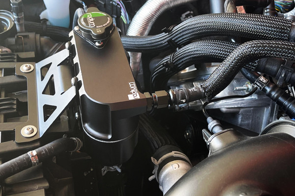 Coolant Tank Kit Ford Mustang 2015+ Radium Engineering