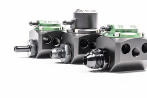 fuel-pulse-damper-fpd-r-inline-kits-8an-radium-engineering_2 Fuel Pulse Damper FPD-R Inline Kits 8AN Radium Engineering