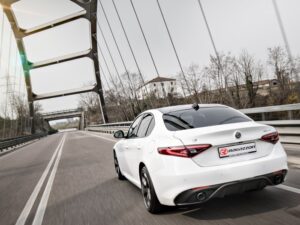 Alfa_Romeo_Giulia_952__2.2TD_154kW_50.0797.73_spoiler1 50.0796.40